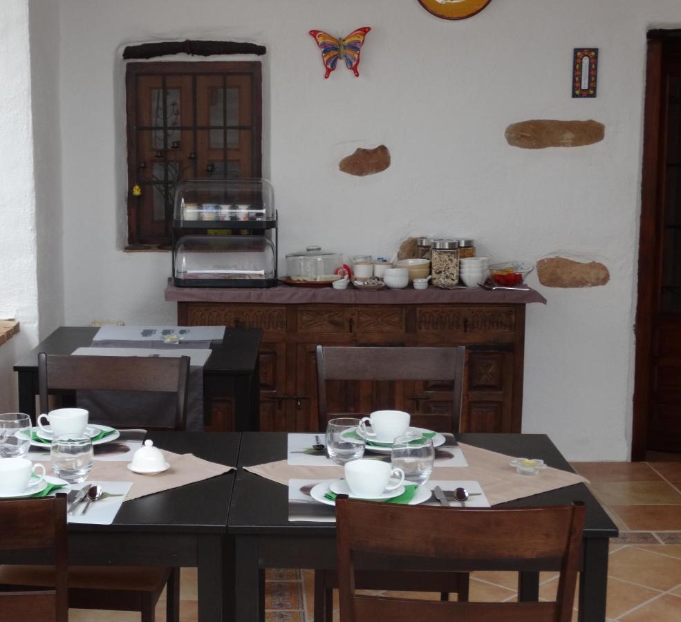 B&B Cortijo Loma Leon Cutar Exterior photo