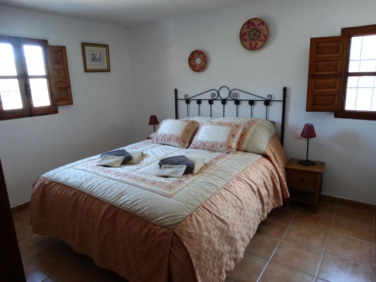 B&B Cortijo Loma Leon Cutar Exterior photo
